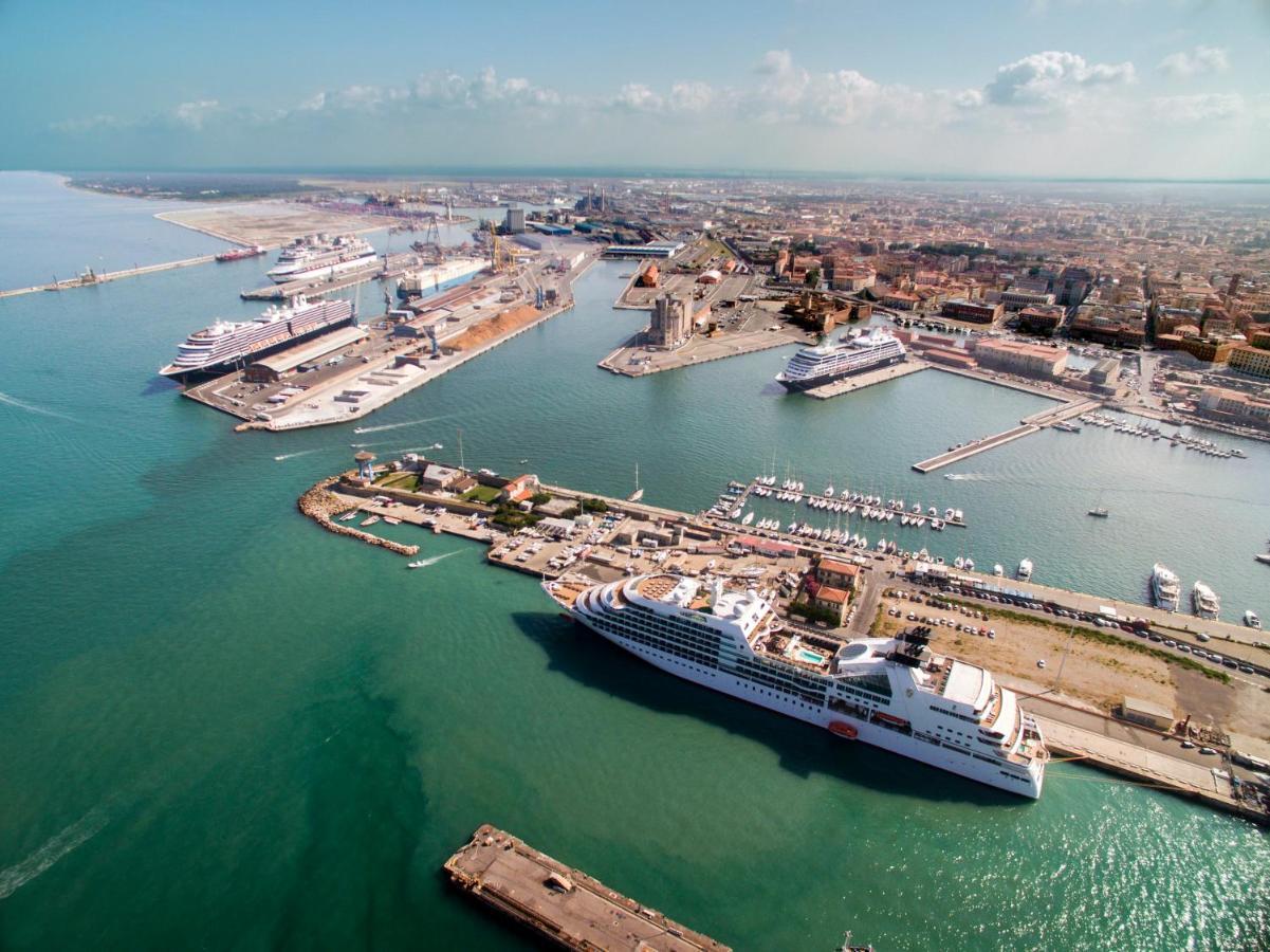 Casa Mya-Relax Al Porto, Wifi Veloce E Clima Leilighet Livorno Eksteriør bilde